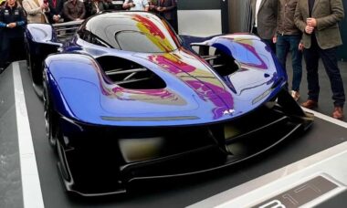 Red Bull revela o RB17: hipercarro de luxo com potência de Fórmula 1