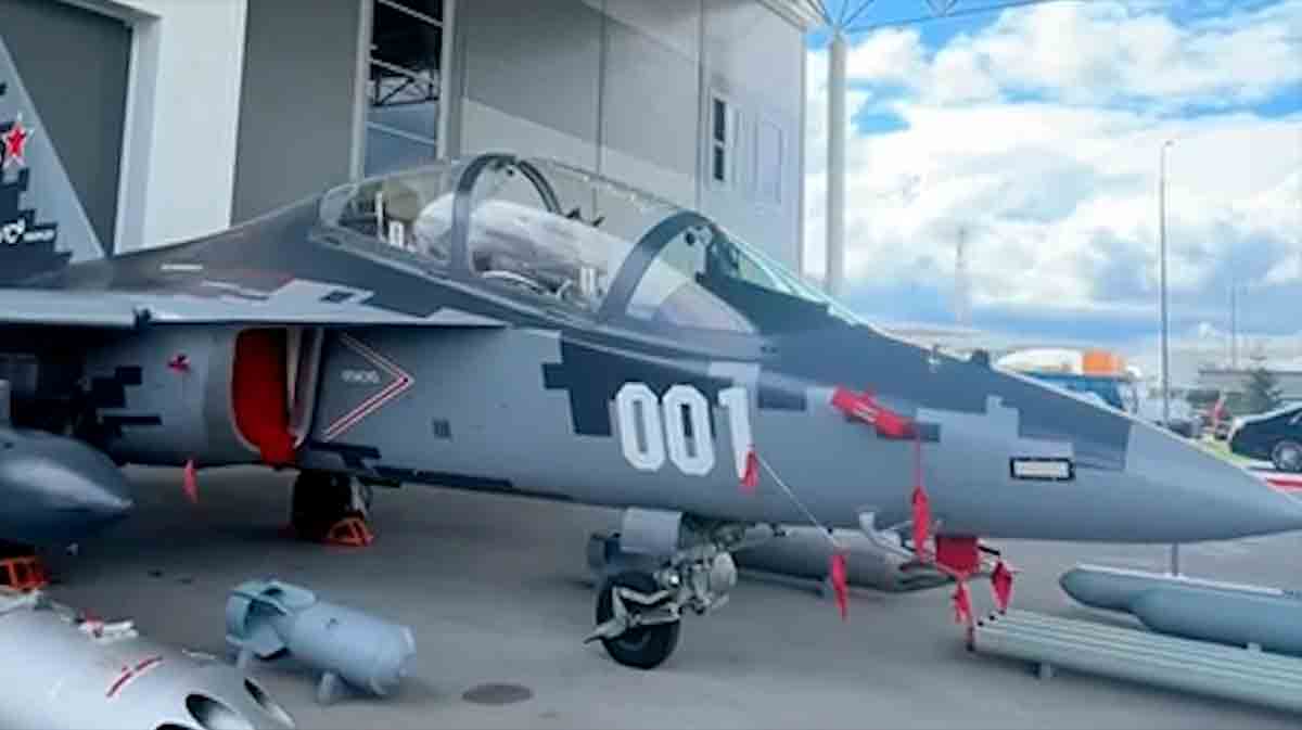 Yak-130M. 圖片來源：Telegram @rostecru