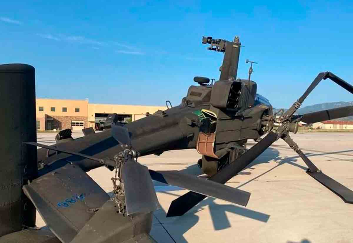 Sturm verwüstet Hubschrauber in Fort Carson. Instagram @usawtfm