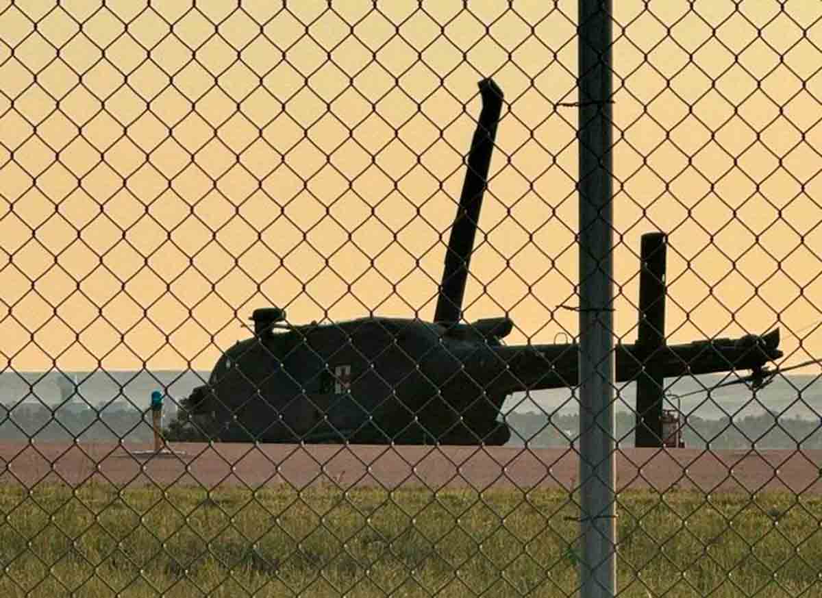 Storm ødelægger helikoptere i Fort Carson. Instagram @usawtfm