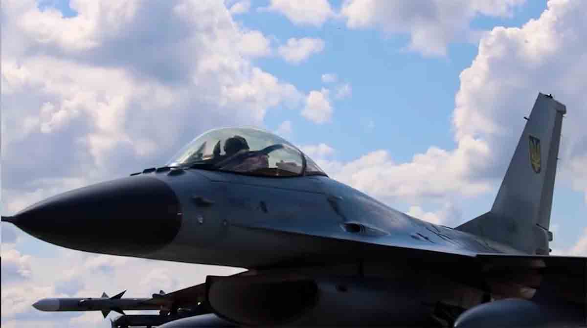 Zachodnie F-16 przylatują na Ukrainę. Telegram @V_Zelenskiy_official