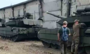 Vídeo mostra tanques russos T-72B3 modernizados