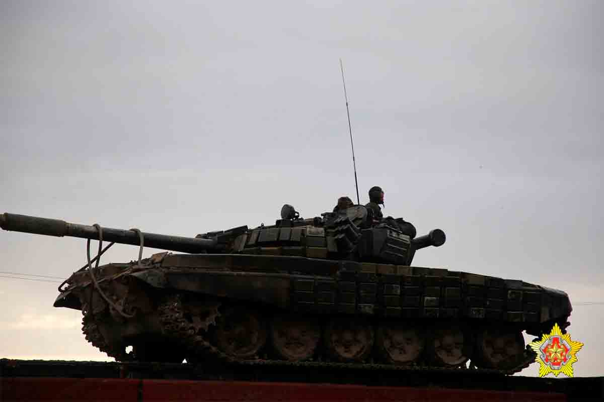 Belarusia Memindahkan Tank ke Perbatasan dengan Ukraina. Foto: t.me/modmilby