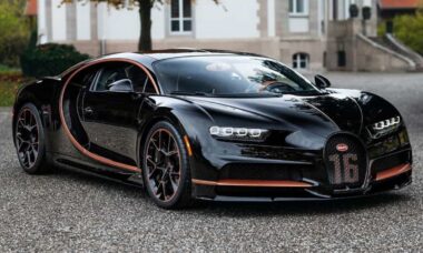 O preço do luxo! Faróis de um Bugatti Chiron chamam atenção no eBay pelo valor elevado