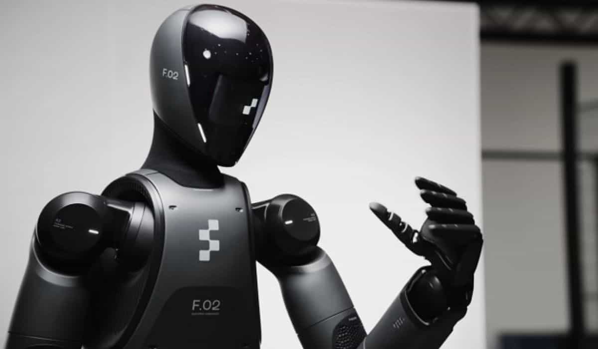 BMW testa robô humanoide "Figure 02" em fábrica dos EUA para futuras inovações na produção