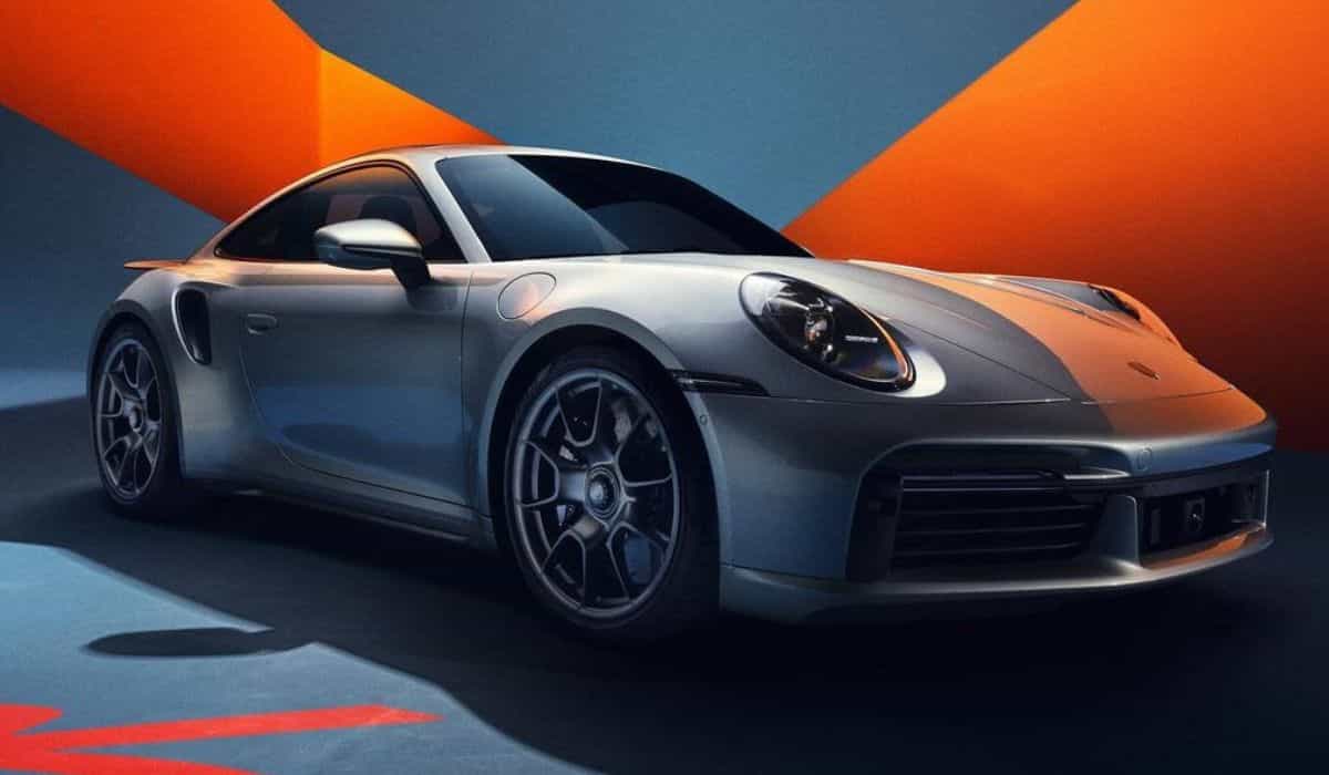 Porsche feirer 50 år med 911 Turbo med en spesialutgave på 640 hk