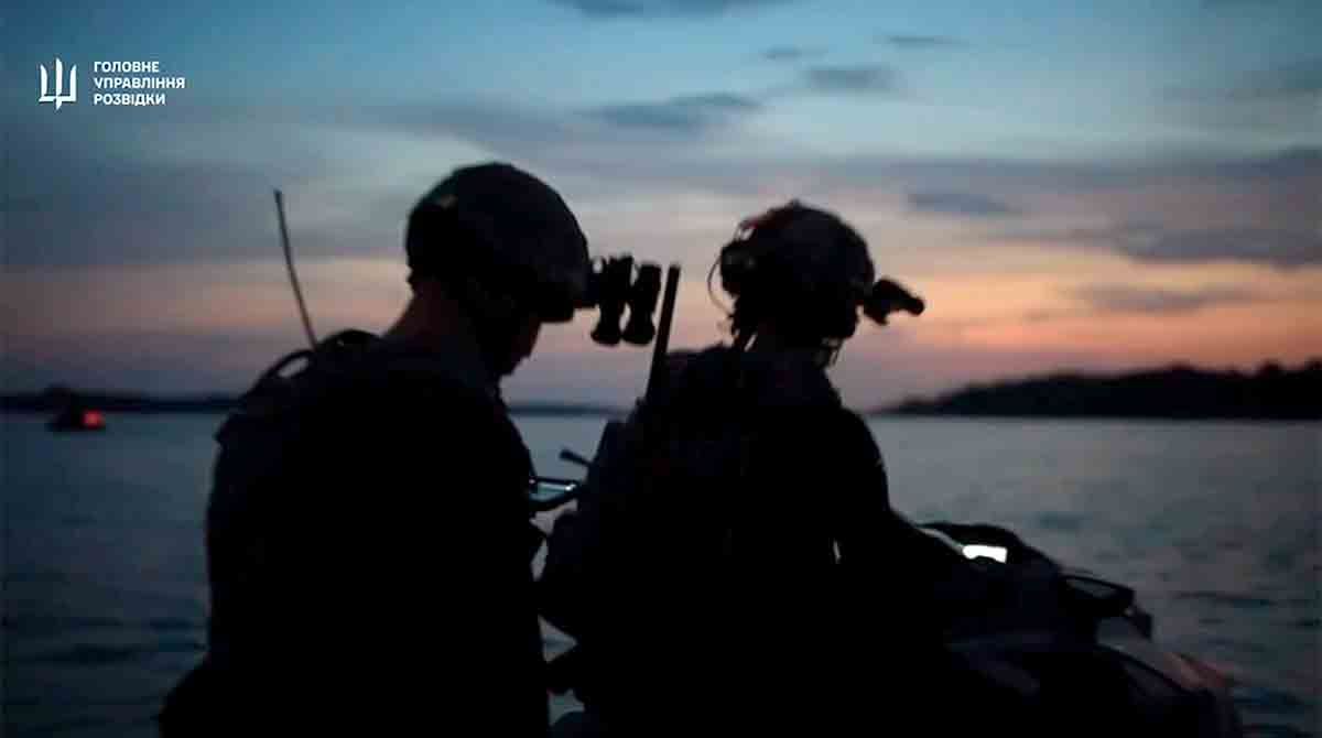 Video toont geheime aanval van Oekraïense speciale troepen op eiland nabij bezet Krim. Telegram @DIUkraine