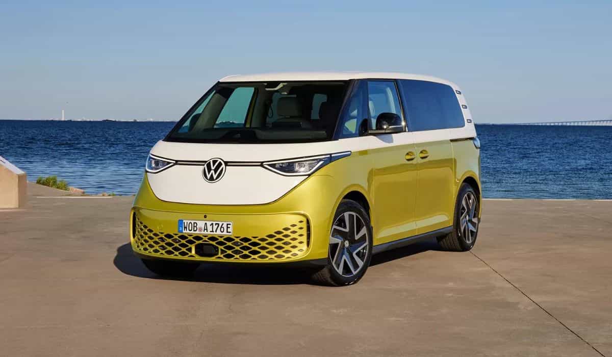 Volkswagen ID.Buzz 2025 hits the market this year with a starting price of $61,545