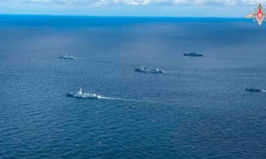 Marinhas da Rússia e China simulam ataque aéreo e naval ao norte do Japão. Telegram @hmod_russia