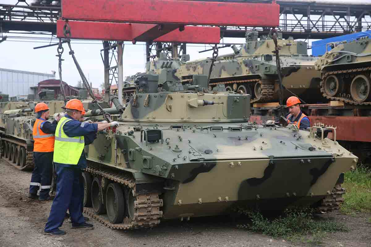 Video: Venäjän Armeija Saa Uudet BMP-3 ja BMD-4M Taisteluajoneuvot. Kuva: Telegram @KurganmashzavodNovosti