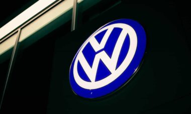 Volkswagen enfrenta crise e pode fechar fábricas na Alemanha pela primeira zez em 87 anos