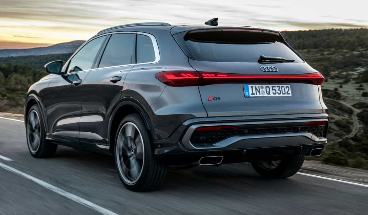 New Audi Q5 features extra brake light and different design for European and American markets