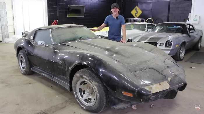 1976er Corvette (YouTube / @DetailDane)