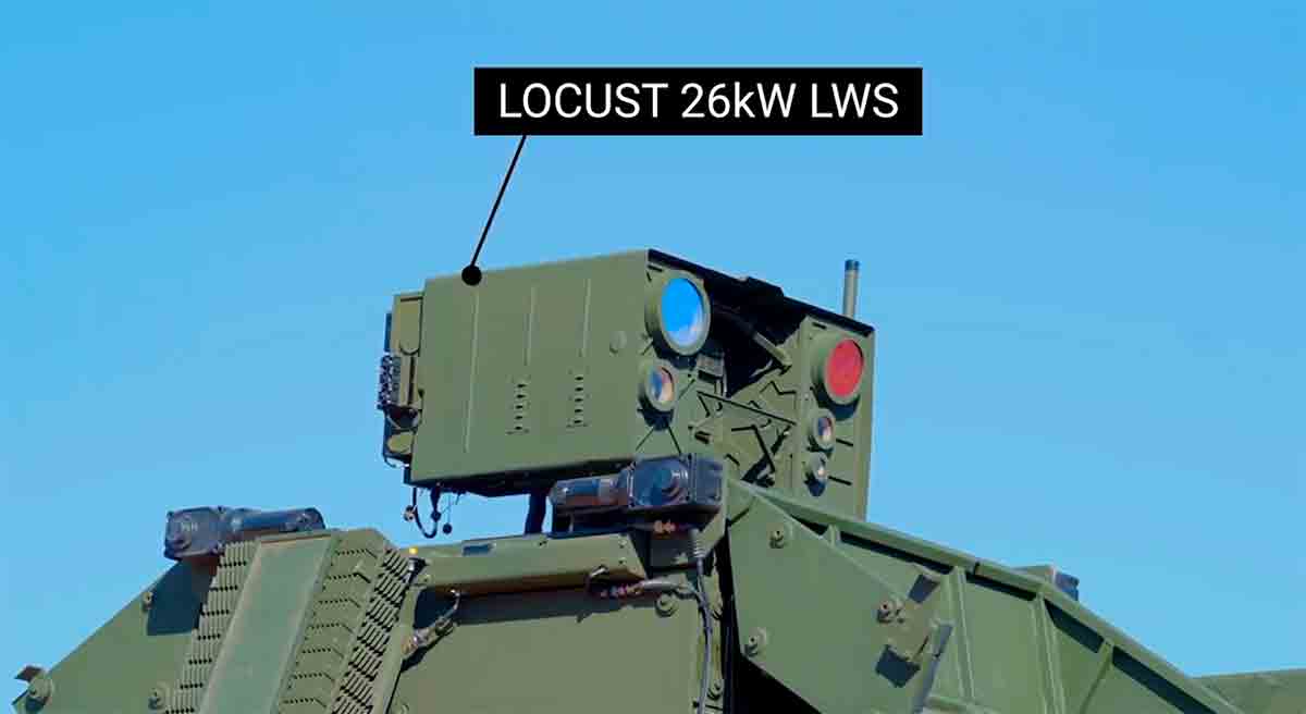 Leonardo svela il nuovo sistema di difesa aerea laser basato sul veicolo Stryker. X @LeonardoDRSnews