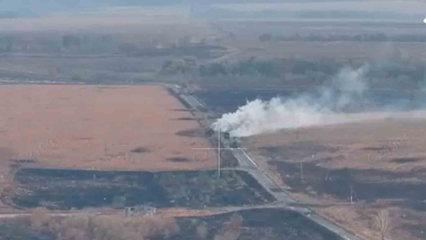 Drones da Guarda Nacional destroem veículos de combate russos na região de Belgorod. Foto: Telegram @spartan_ngu