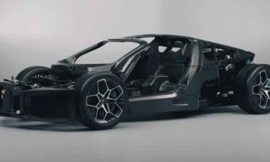 Bugatti Tourbillon ganha novo chassi revolucionário e tecnologia híbrida