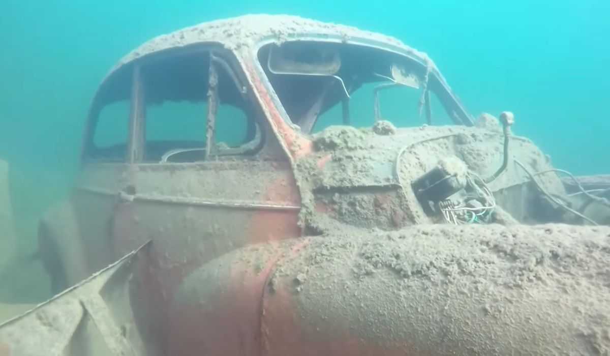 Underwater graveyard of classic cars discovered in a quarry in the UK