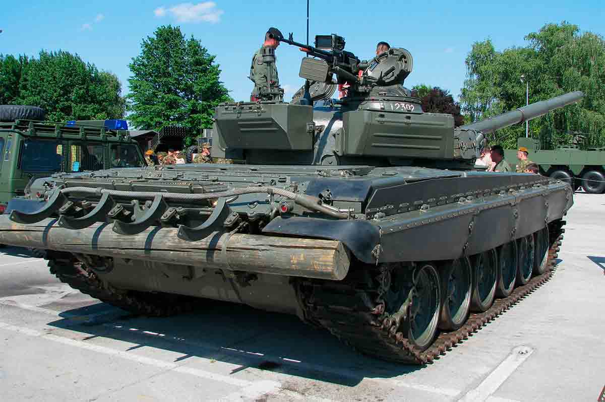 M-84. Photo: Wikimedia