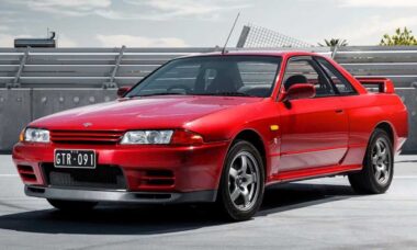 Nissan Skyline GT-R R32, um dos raros modelos da coleção, é roubado em Melbourne