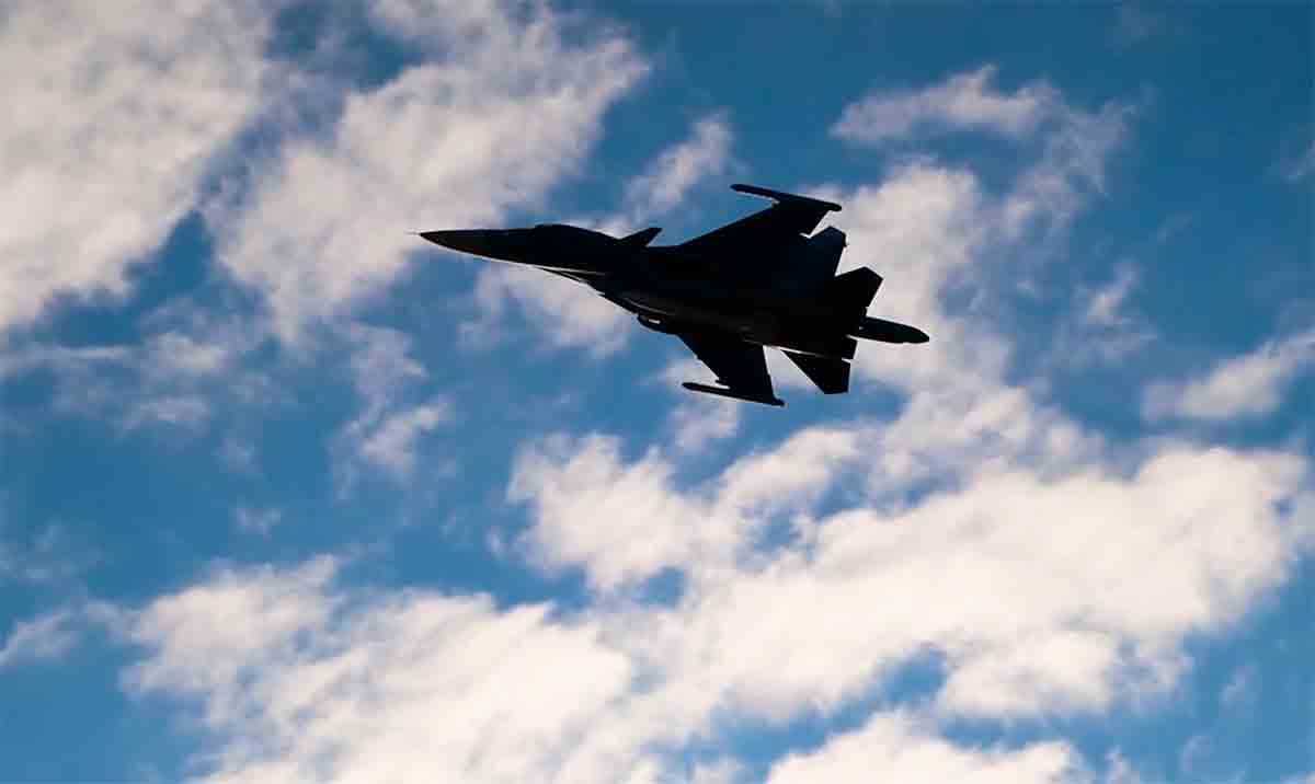 Rusko rozšiřuje své letectvo o obávané Su-34. Foto: Telegram @uac_ru