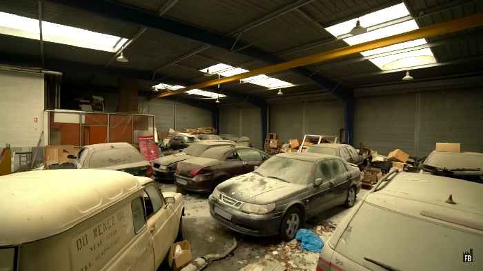 Abandoned dealership reveals intact stock of forgotten Saabs after the brand's bankruptcy (YouTube @ForgottenBuildings)