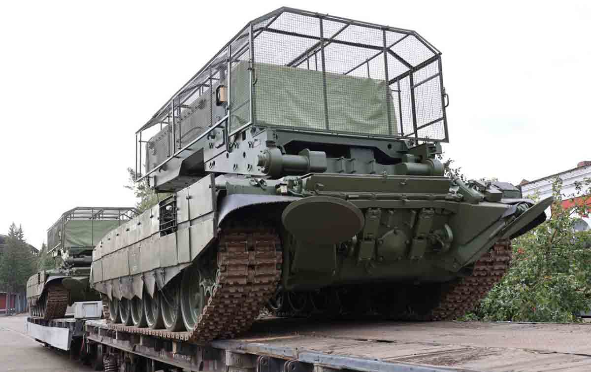 TOS-1A Heavy Rocket Launchers. Telegram @uvznews