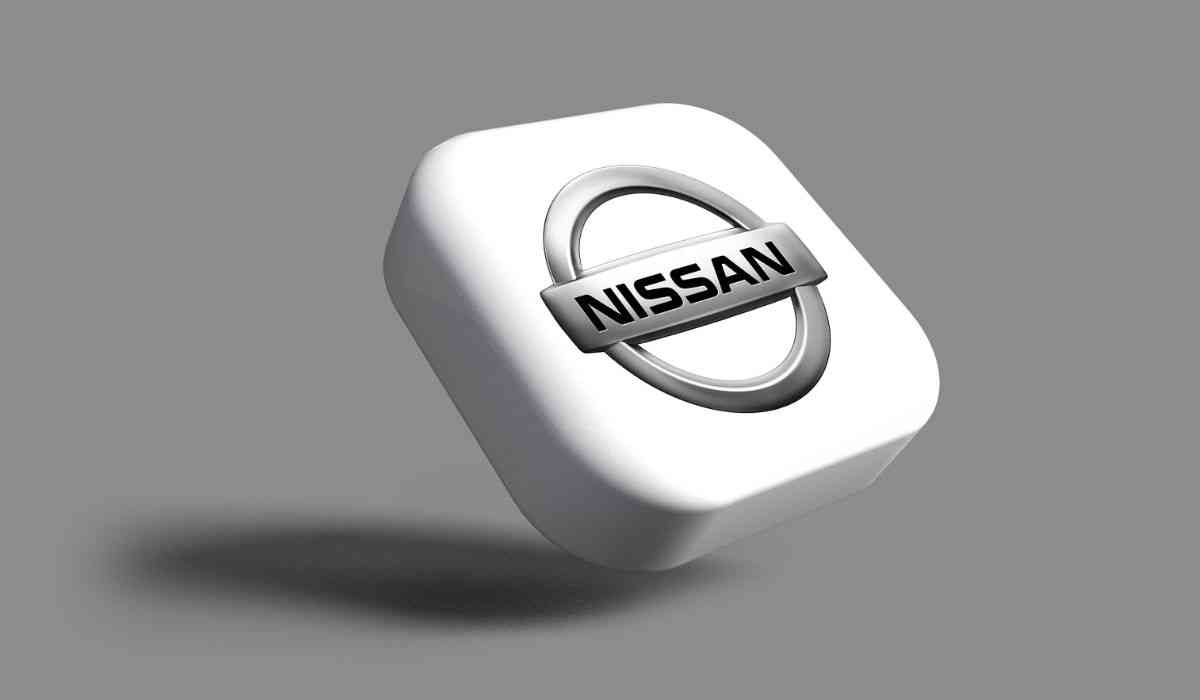 Nissan čelí finanční krizi a hledá partnerství s Hondou, aby přežila v příštích měsících