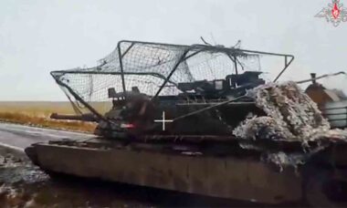 Vídeo: Tanque Abrams é destruído em operação na região de Kursk. Foto: Telegram @mod_russia