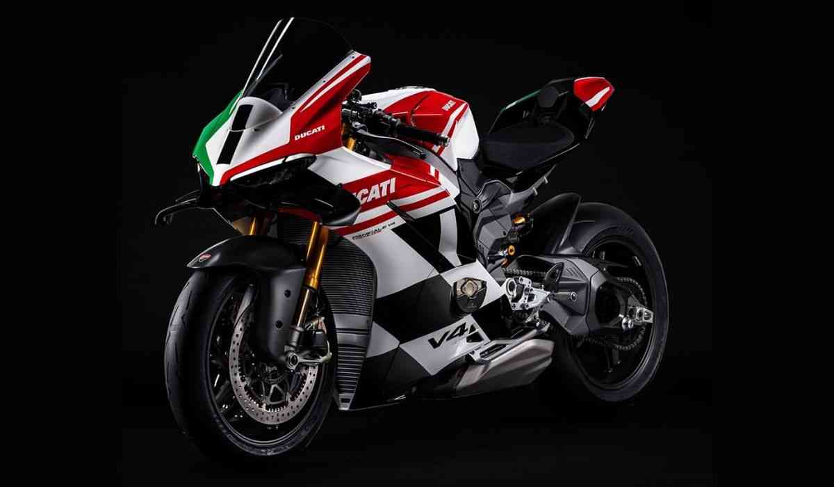 Ducati lancia la Panigale V4 Tricolore 2025 in edizione limitata con prestazioni ineguagliabili