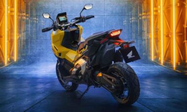 Honda X-ADV 2025: scooter une estilo e exclusividade no Reino Unido