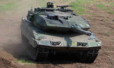 Stridsvagn 122, a versão sueca do Leopard 2 adquirida no início dos anos 2000