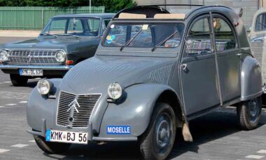 Citroën 2 CV - 1956. Foto: Wikimedia