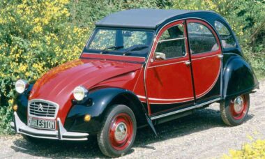 Citroën descarta novo 2CV e mantém foco no E-C3 elétrico