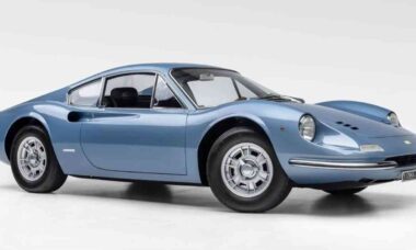 Ícone clássico: raro Ferrari Dino 206 GT de 1969 entra em leilão nos EUA