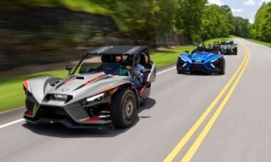 Polaris Slingshot 2025 chega mais feroz, potente e exclusivo – mas o preço assusta