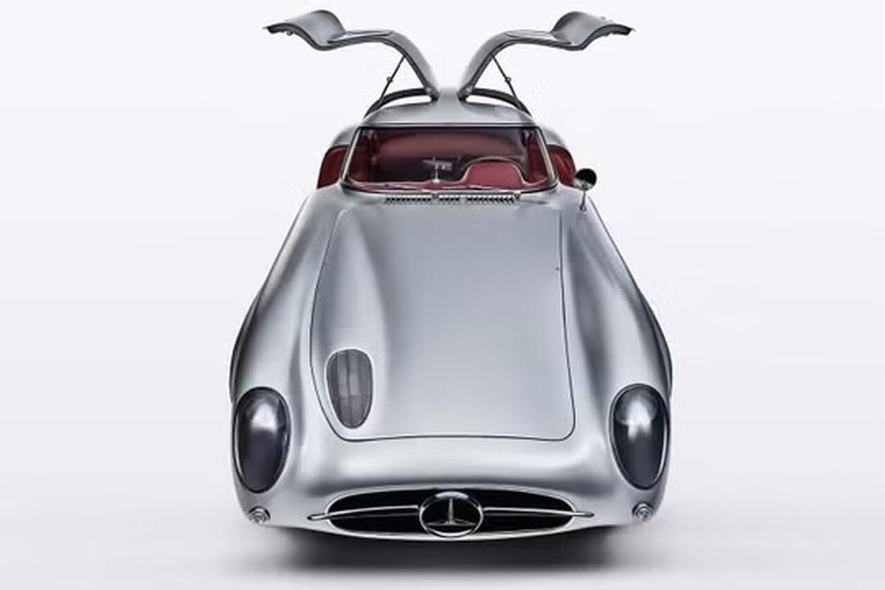 Mercedes-Benz 300SLR, verdens dyreste bil, set under en køretur i Monaco