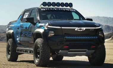 Chevrolet apresenta Silverado EV ZR2 com 1100 cv para competir na Mint 400 e antecipar Trail Boss off-road