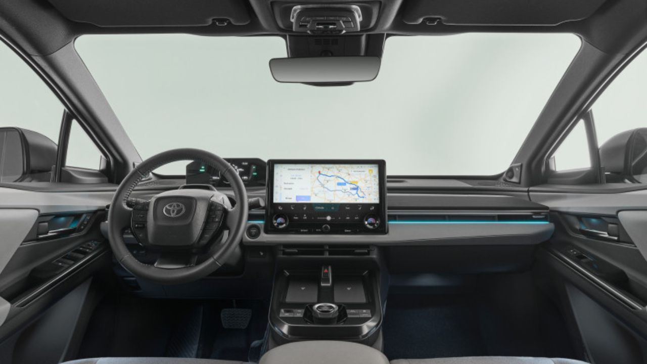 Lernen Sie den Toyota C-HR+ kennen, das neue elektrische SUV des japanischen Herstellers