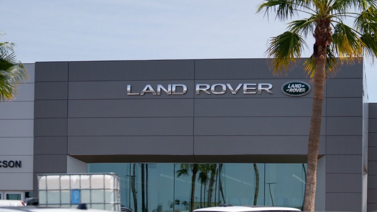 Jaguar Land Rover (Gengivelse/X @FoxNews)