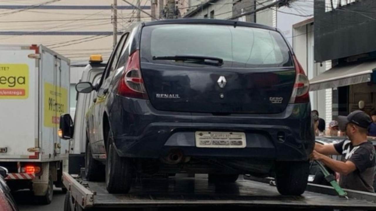 Car is seized (Disclosure/Police Military)