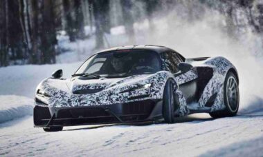 McLaren W1 encara o Ártico em testes de resistência e impressiona com desempenho na neve
