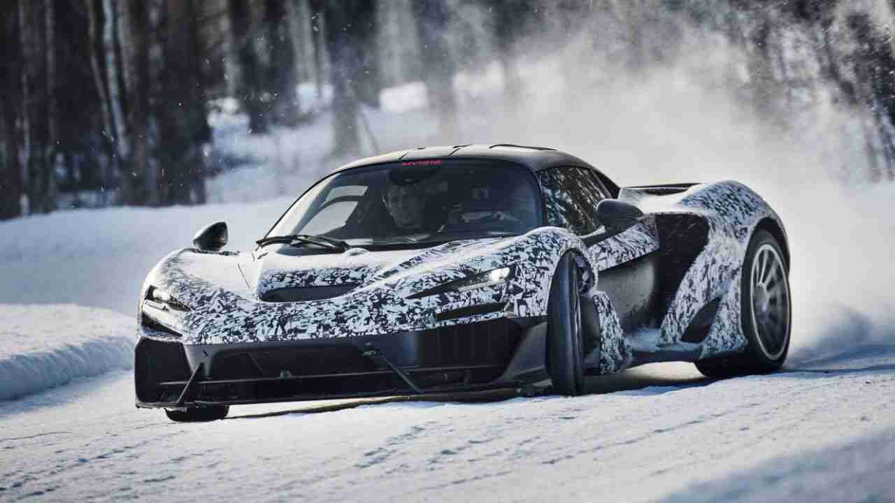 McLaren W1 encara o Ártico em testes de resistência e impressiona com desempenho na neve