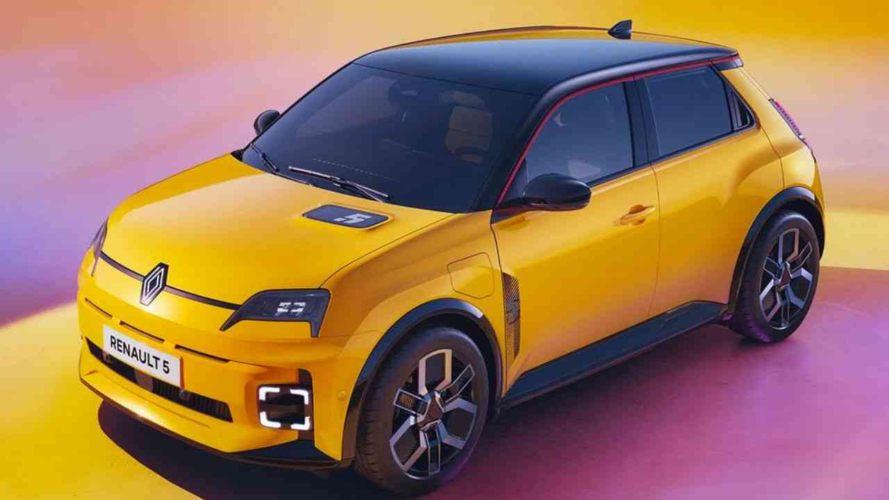 Renault dominerer salgsrangeringen i Europa mens Tesla stuper