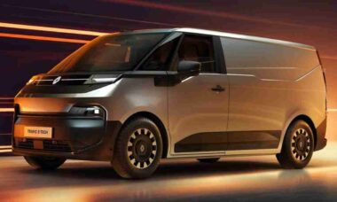 Renault apresenta Trafic elétrica e novas versões para atender ao mercado de entregas urbanas
