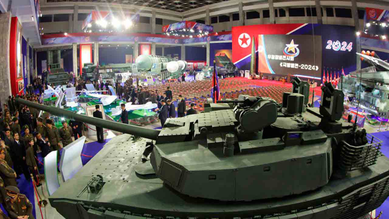 Novo tanque M-2020 é revelado durante inspeção de Kim Jong-un a fábrica militar. Telergram @btvt2019