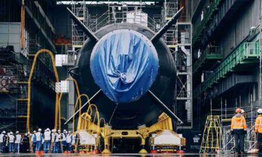 França apresenta submarino nuclear De Grasse com autonomia de 270 dias