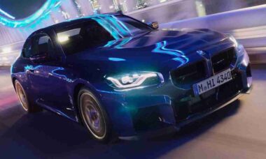 BMW M2 CS 2026 ganha mais potência menos peso e tração traseira por US$ 100 mil (Instagram @bmwm)