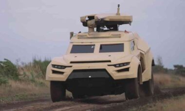 Exército Belga testa blindado híbrido Cockerill i-X com tecnologia furtiva