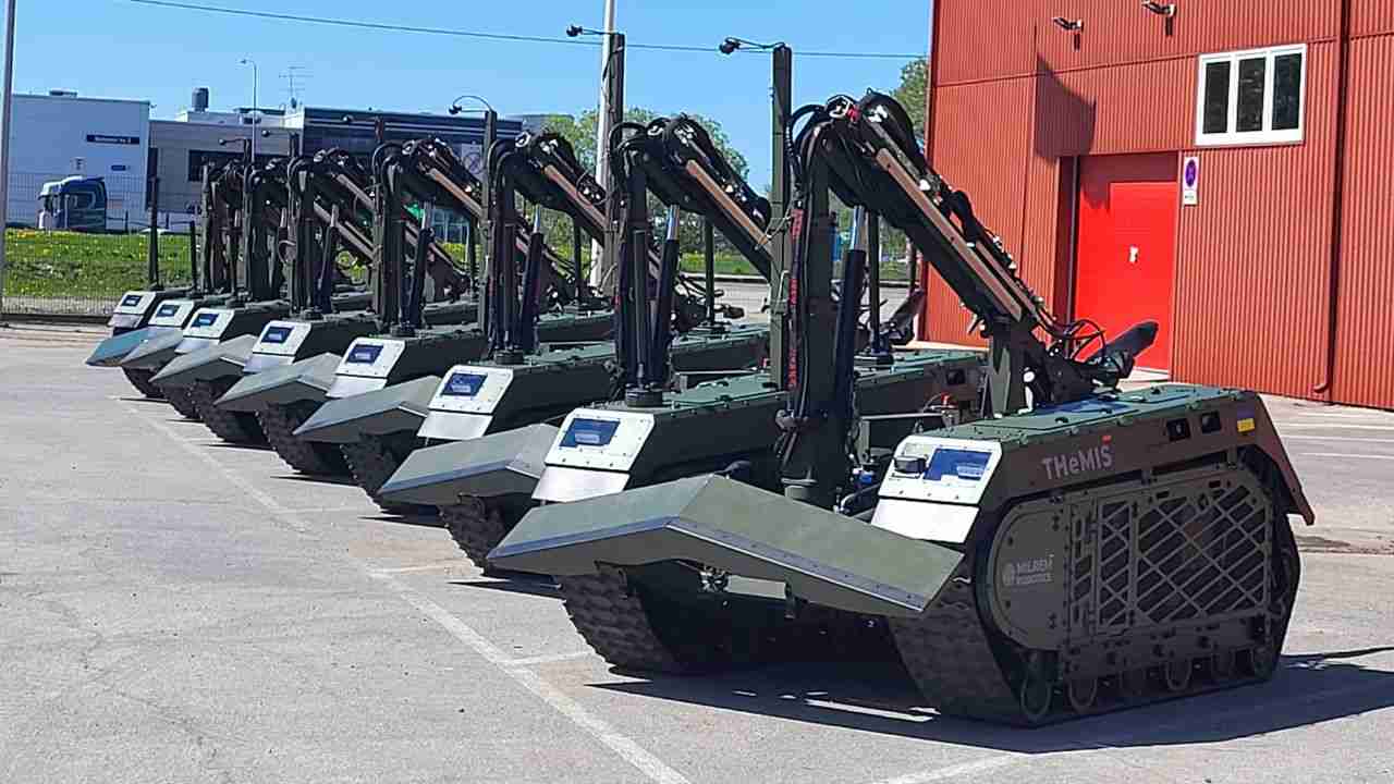 Milrem Robotics liefert 6 THeMIS-Drohnen für Minenräumung und Wiederaufbau in der Ukraine