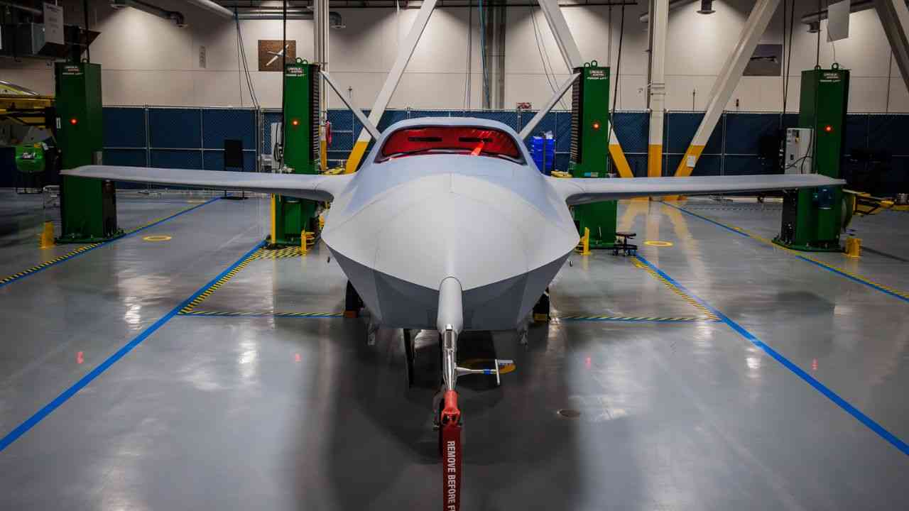 Caça não tripulado YFQ-42A é revelado e marca nova era na aviação de combate dos EUA